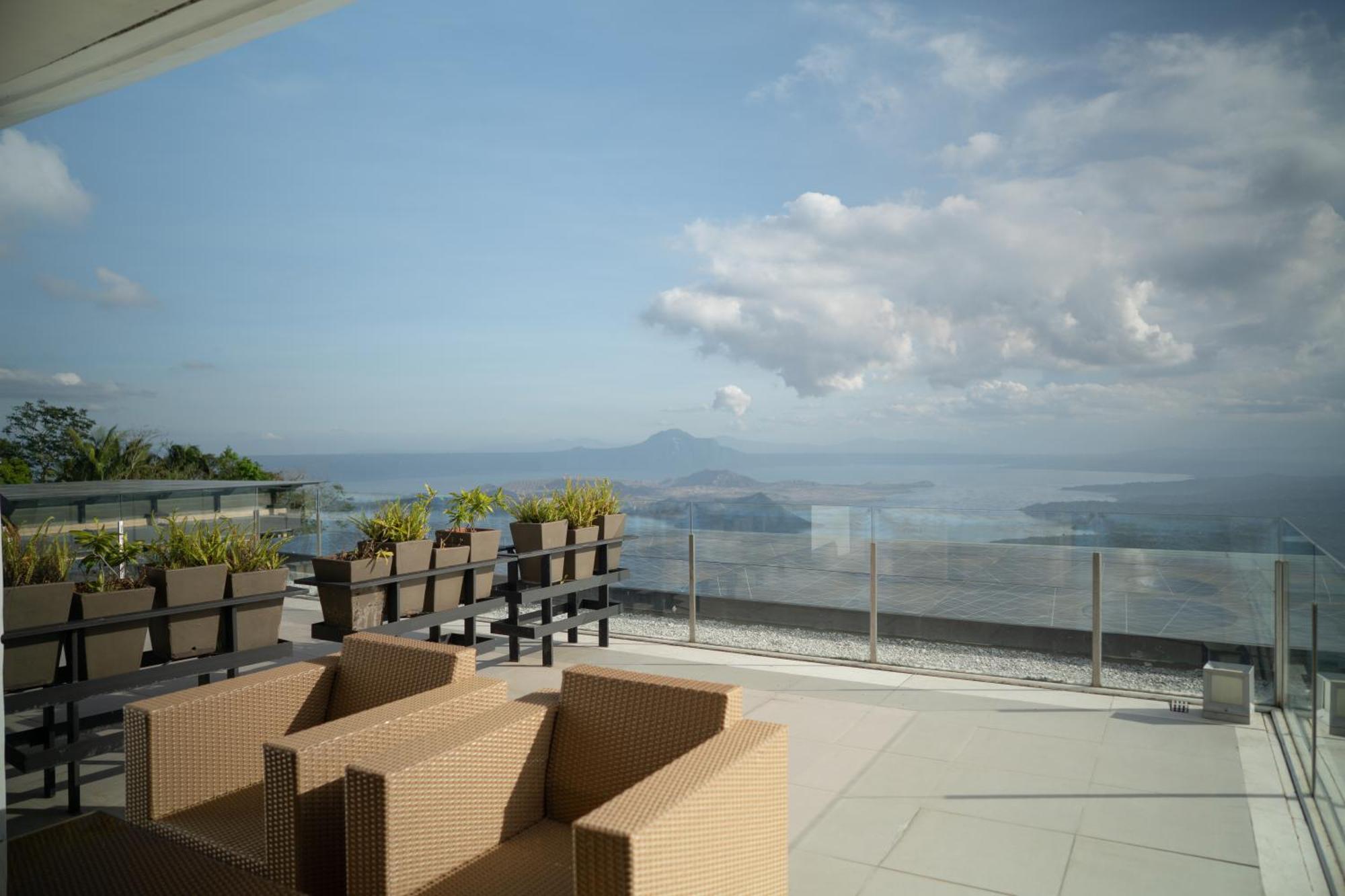 Escala Tagaytay Hotel Tagaytay City Ngoại thất bức ảnh